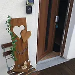 Zwei Schlafzimmer Und Absperrbare Fahrradgarage Baumholder
