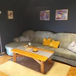Daire Zwei Schlafzimmer Und Absperrbare Fahrradgarage *