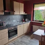 Daire Zwei Schlafzimmer Und Absperrbare Fahrradgarage *
