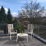 Zwei Schlafzimmer Und Absperrbare Fahrradgarage * Baumholder