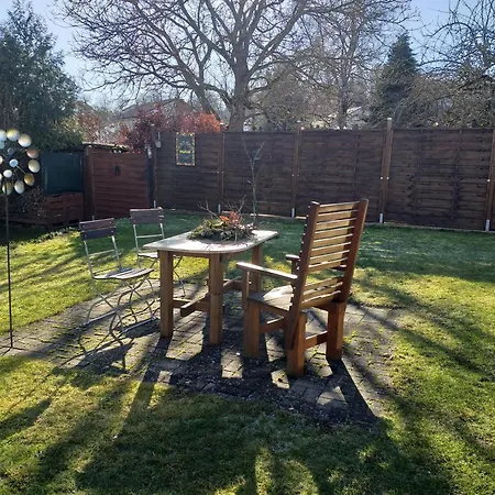 Appartement Zwei Schlafzimmer- Betten In Komforthoehe *