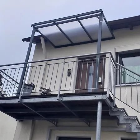 Zwei Schlafzimmer- Betten In Komforthoehe Appartement *