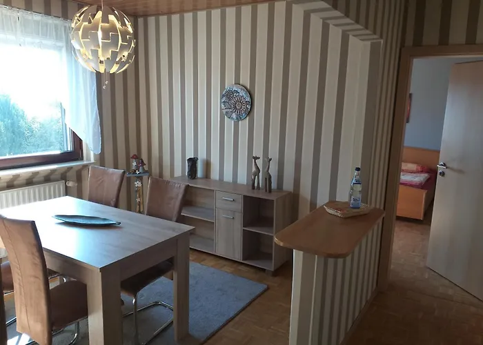 Zwei Schlafzimmer Und Absperrbare Fahrradgarage Apartman Baumholder