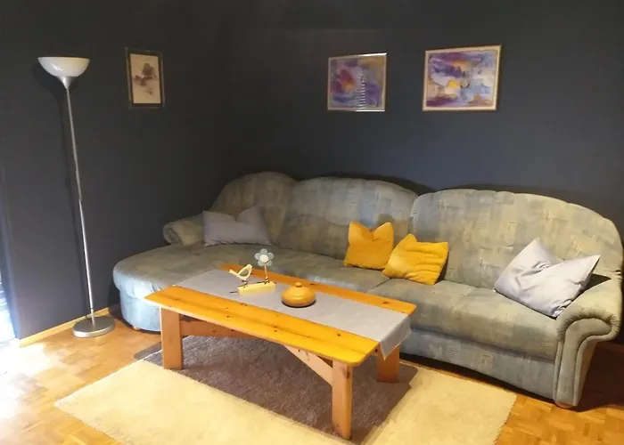 Apartman Zwei Schlafzimmer Und Absperrbare Fahrradgarage *