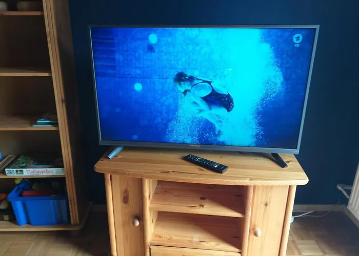 Zwei Schlafzimmer Und Absperrbare Fahrradgarage *