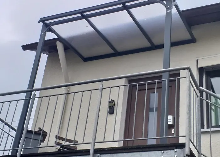 Zwei Schlafzimmer- Betten In Komforthoehe *